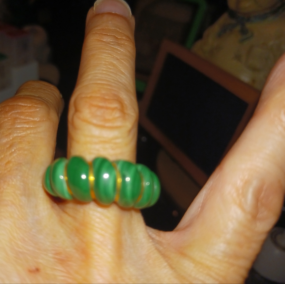 Size 8 ring genuine malachite stone with 14kt gold wire around ring